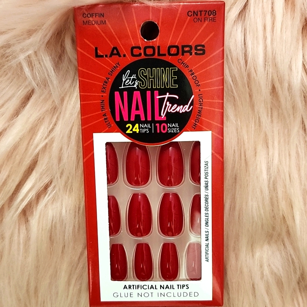 Brand New L.A COLORS False Nails-M